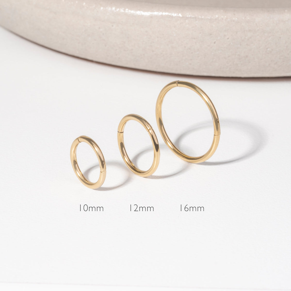 8 mm huggie earrings in stainless steel , 8 mm dormeuses en acier inoxydable MIA Bijoux